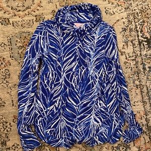 Lilly cow neck pop over